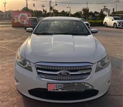 Ford Taurus